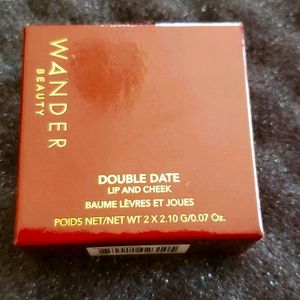 Wander Beauty: Double date lip and cheek